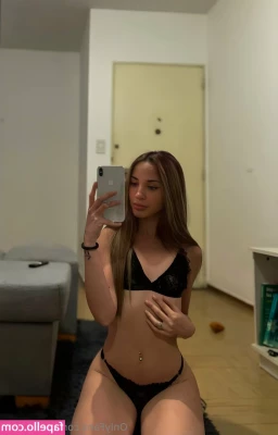a_adelina [ a-adelina ] - curvygoddess69    MariskaVolkovFree      corajadexx     