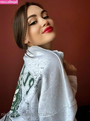 princess.yasmin [ princess-yasmin ] - Photos bring out more emotions than you think.💖