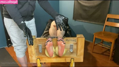 official2inyvr - No panties