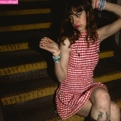 Chloe Slater [ chloe-slater ] - Webcam shoot