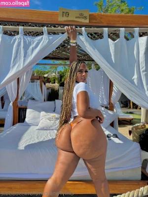 fatassbaddie - Mud on the ground and a chill in the air. Socks still sweaty and feet