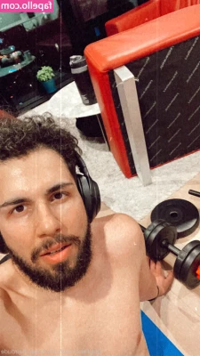 curly.brown.hairdude [ curly-brown-hairdude ] - How about we spend this night together   I m waiting for you to DM me