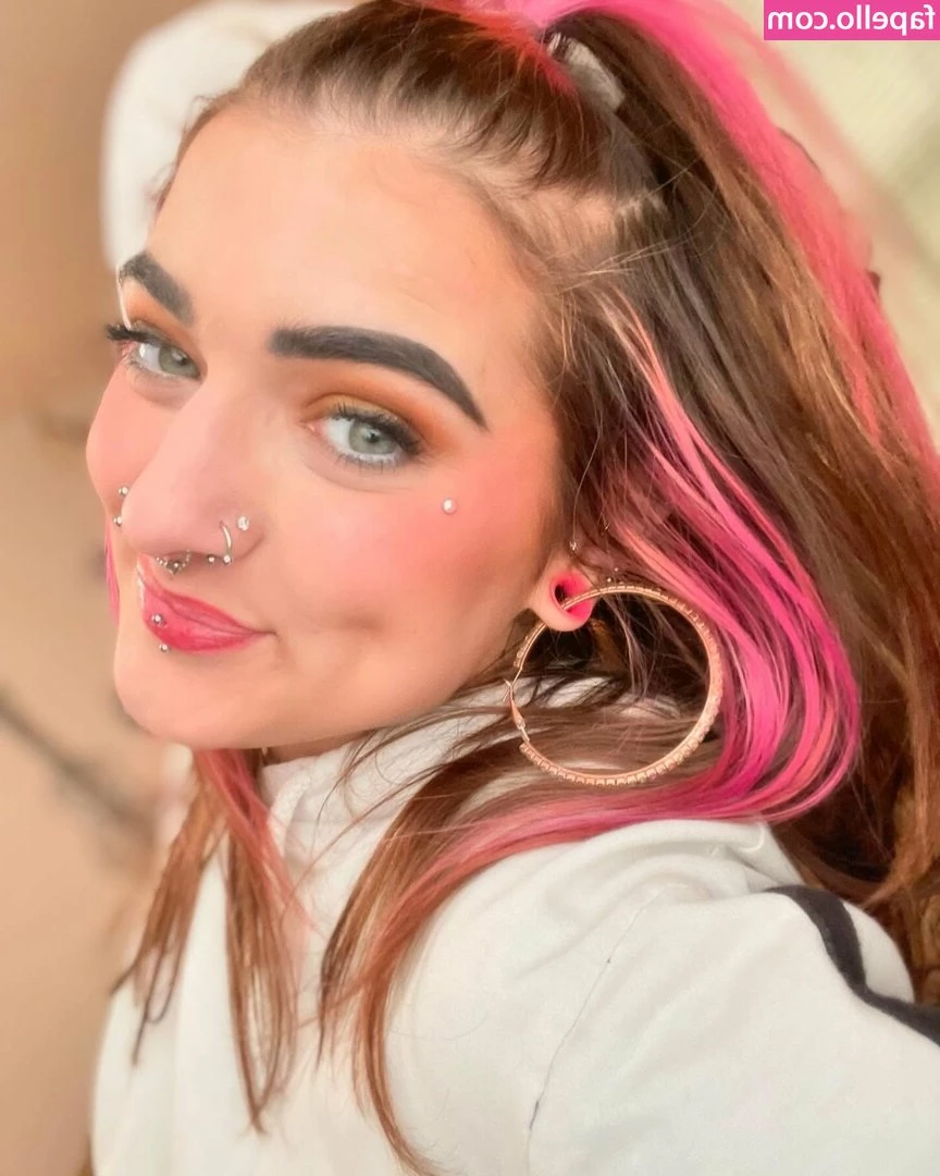 babyfaye148 - Angelic af