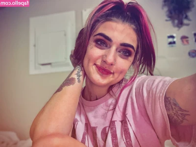 babyfaye148 - Captured a couple moments of me doing some work and other things that