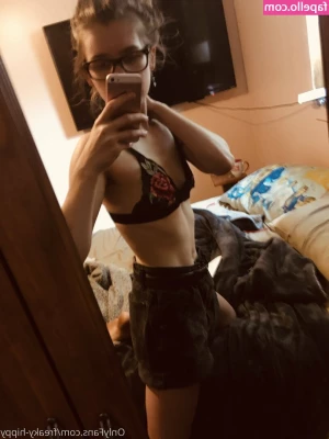 freaky-hippy - Owwww  Hey y all really excited to be on Only Fans  lt 3 for ALL the