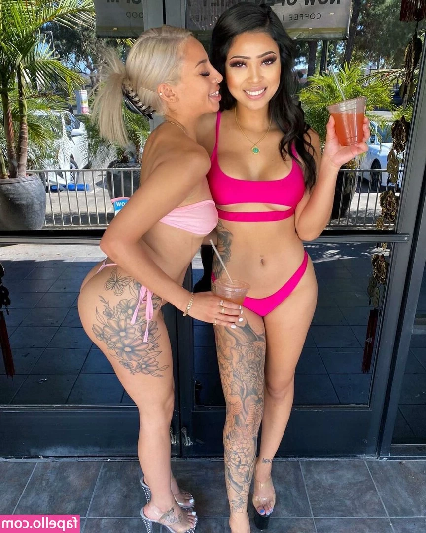 baannnkz - Do you like my figure  Big hips and natural boobs  I think this