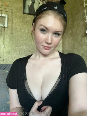 Kay Ace [ kay-ace-1 ] - Zen tf out peace   - smoking nude is such a vibe - pussy toes tits in