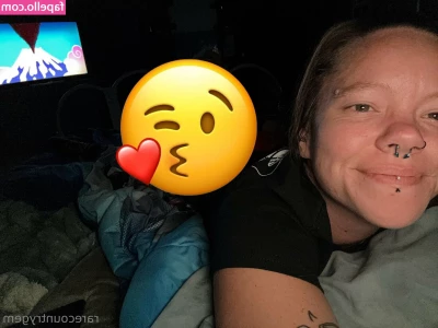 rarecountrygem - Would you play with me? 😇