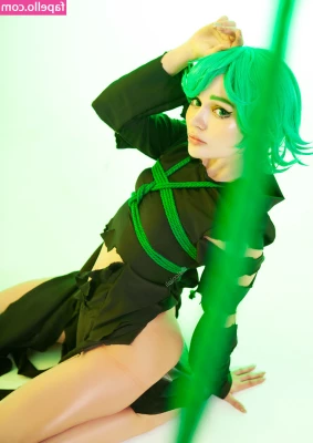 Alcololi - can you help me tie this up?😏🍑