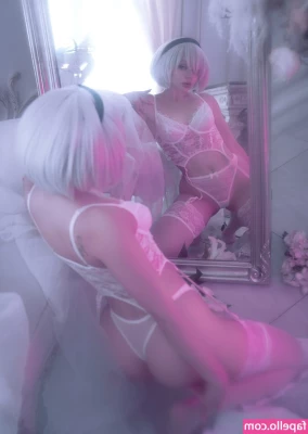 Alcololi - Sticking thick anal dildo