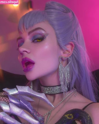 Alcololi - Me quieres bajo tu árbol? O arriba de ti ? 😈😈😈😈