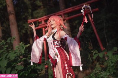 Alcololi - where are you cumming baby? face or pussy??? comment your answer with