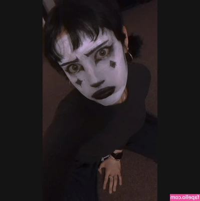 Zz.eazoning [ zz-eazoning ] - Just sent this video out.  Check your inbox 😈