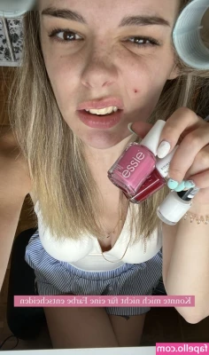 alohaleyla - Like my small boobs and plump lips