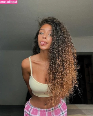 Débora Gomes [ debora-gomes ] - Workout in that pussy I'm gettin' ripped tonight R.I.P that pussy I'm