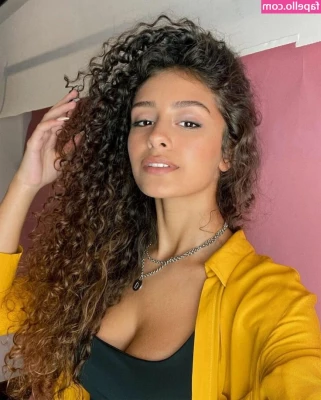Débora Gomes [ debora-gomes ] - Ice Queen