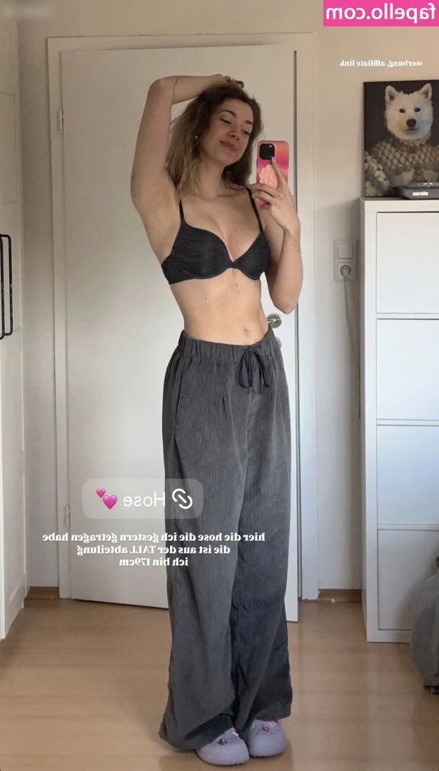 Vanessa Berg [ vanessa-berg-1 ] - Whose tryna get weird with me