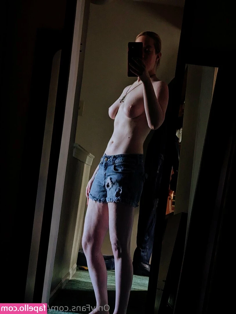 maedenart - Would you let me arrest you? 😳🤭