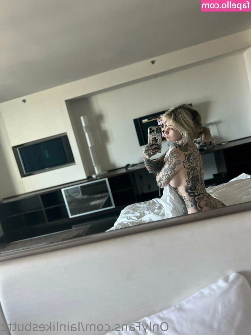 lainlikesbuttz - Something tells me you re looking for some funn