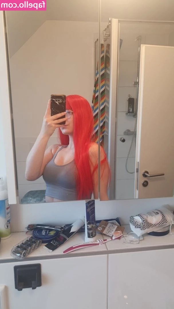 Secretciaa - Eat me 😌