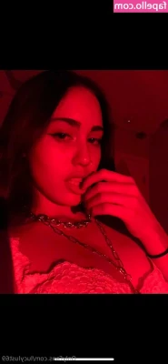 lucylust_18 [ lucylust-18 ] - Everyone loves a tasty treat