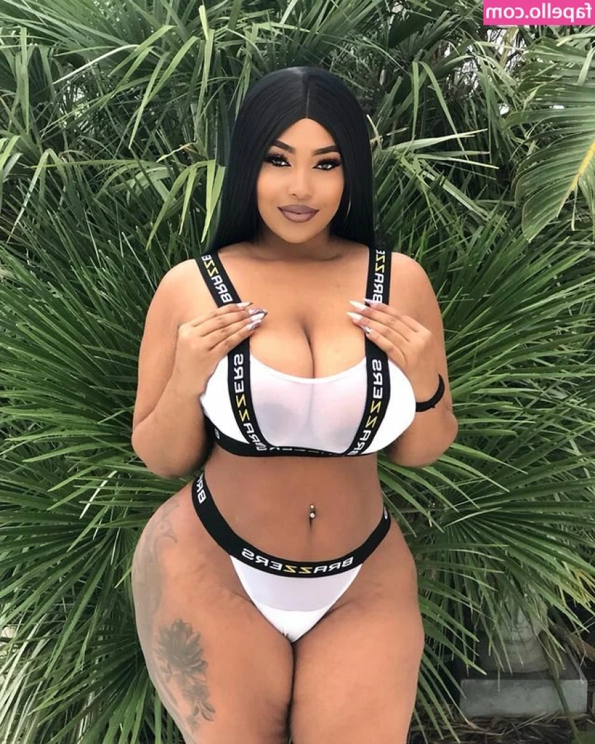 Thayana Babyy [ thayana-babyy ] - Take a deep breath  and dive into my DMs