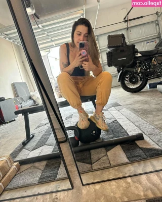 Yosi Fernandes [ yosi-fernandes ] - Holis hermosas alpacas ya volví    Trayendoles nuevo contendio y a