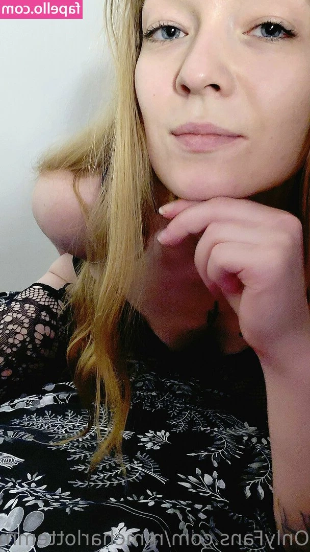 mmcharlottemm - Do you prefer fucking the pussy, the mouth, or the ass? 😈  Tip me