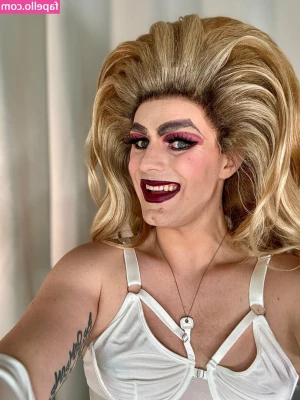 transfemdomqueen - I’m going out of town for a bachelorette party 🎉 who wants to