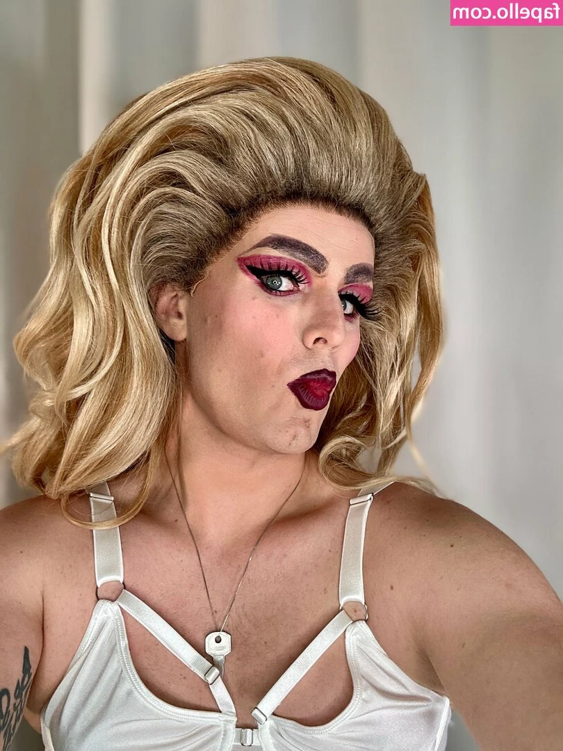 transfemdomqueen - Big booty night