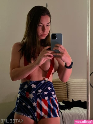 Kateelife - Early morning natural and makeup free   Do you prefer this look