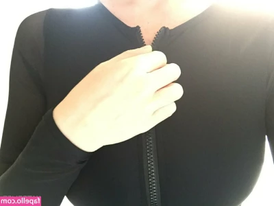 Kateelife - this bikini is reversible part 1