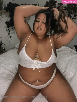daphnematt - May I smother you?