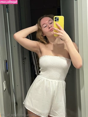luna_lu_vip [ luna-lu-vip ] - Enjoy  Feel free to request anything in my messages