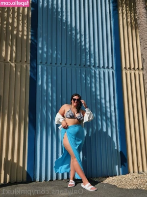 pinklux1 - I ve been such a horny little SLUT today  Who wants to see me squirt