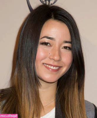 Maya Erskine [ maya-erskine ] - Nothing helps a bad day like a bubble bath