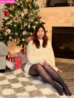 wife.in.pantyhose [ wife-in-pantyhose ] - Squished piggies