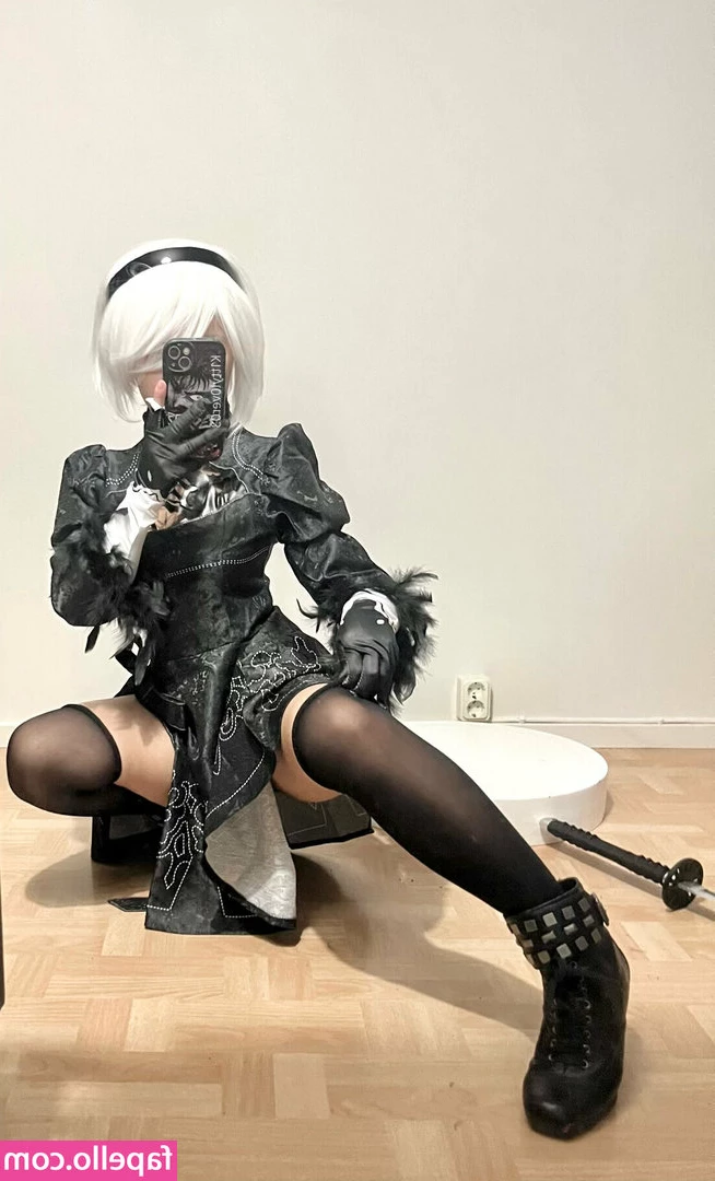 hellomyfirndes - I pull my ass apart  but my panties are covering my holes  I should