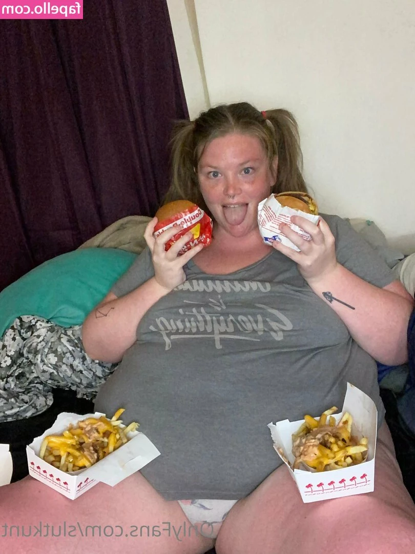 strawberrylbcakebbw - Cumming for you Daddy~ *** I'll be on Ch@turb@te as Zero Two tonight