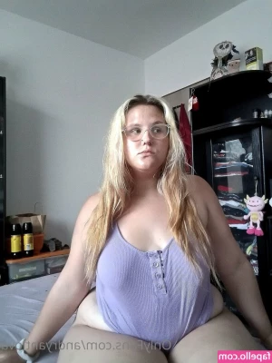 andryantlova - Alguien de Monterrey que me pueda dar alojo