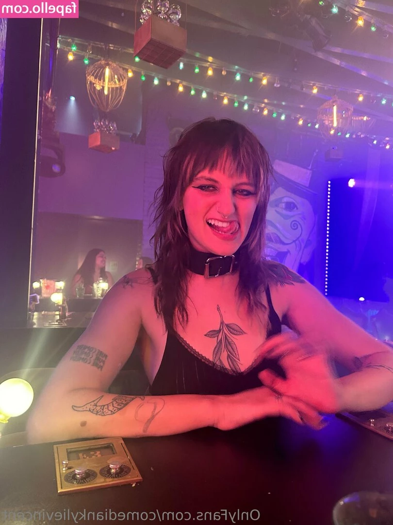 ashtrayprincess - Just a girl in green