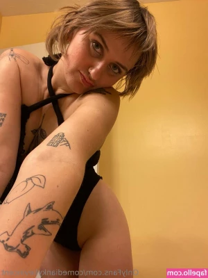 ashtrayprincess - Dick makes me happy