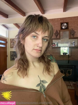 ashtrayprincess - Do you like more of these intimate kind of photos?