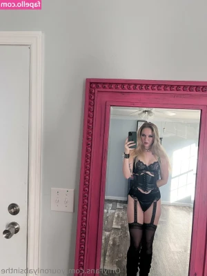 youronlyabsinthe - Outdoor adventures!! I’ve been doing lots of booty exercises