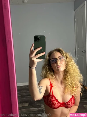 youronlyabsinthe - Do you wanna see what it would be like to rail me from on top? 🙈