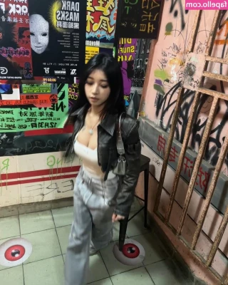 caroline_slt8