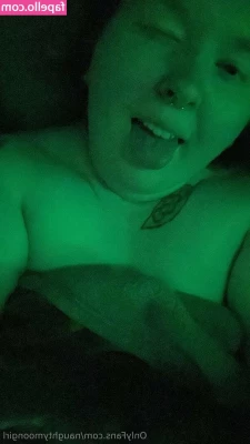 naughtymoongirl - Pool side