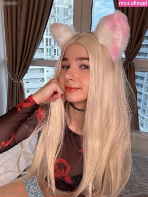 ellie_hunny [ ellie-hunny ] - Yo ho ho he took a bite of cum cum!