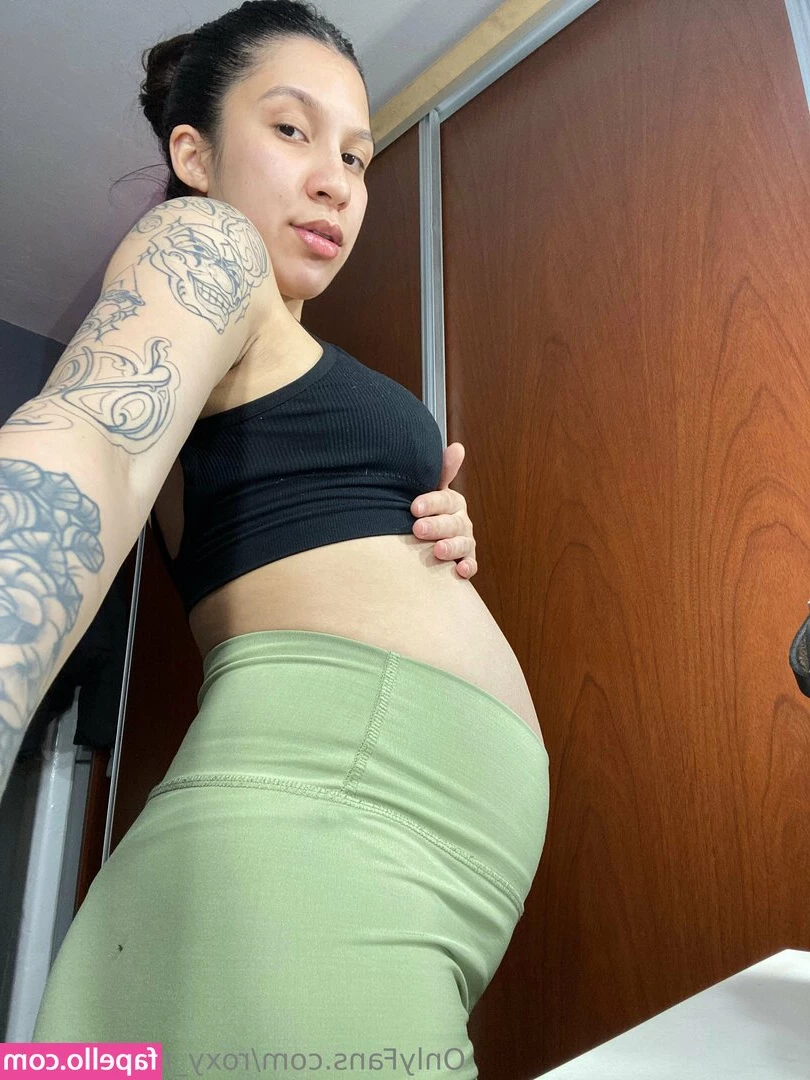 roxy_mommyhot [ roxy-mommyhot ] - VIDEOCALLS 🔥🥵