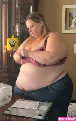 thisguythatgirl7_2.0 [ thisguythatgirl7-2-0 ] - Tall glas of chocolate milk